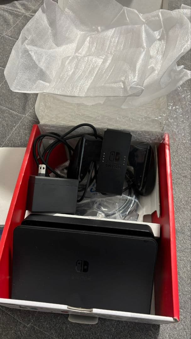 【美品】Switch● 有機ELモデル SDカード、ケース付き