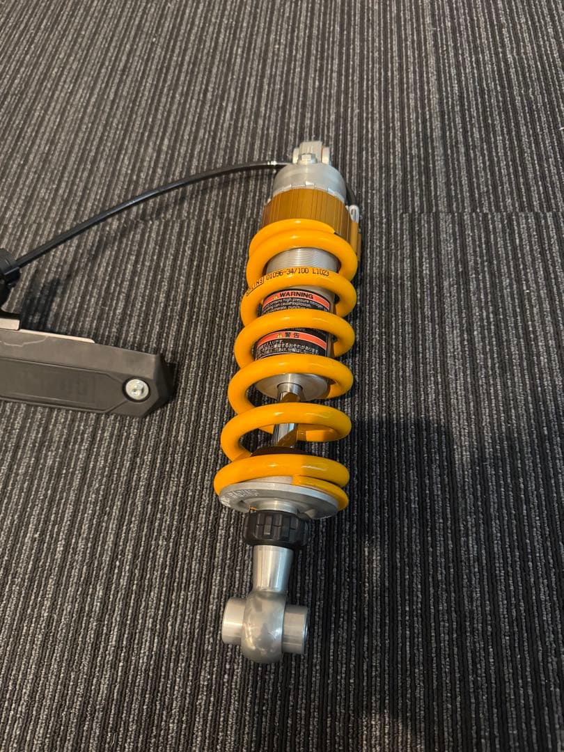 オーリンズ　OHLINS Z900RS SE純正 サスペンション KA4280