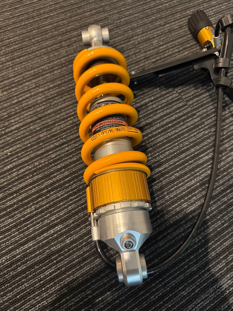 オーリンズ　OHLINS Z900RS SE純正 サスペンション KA4280