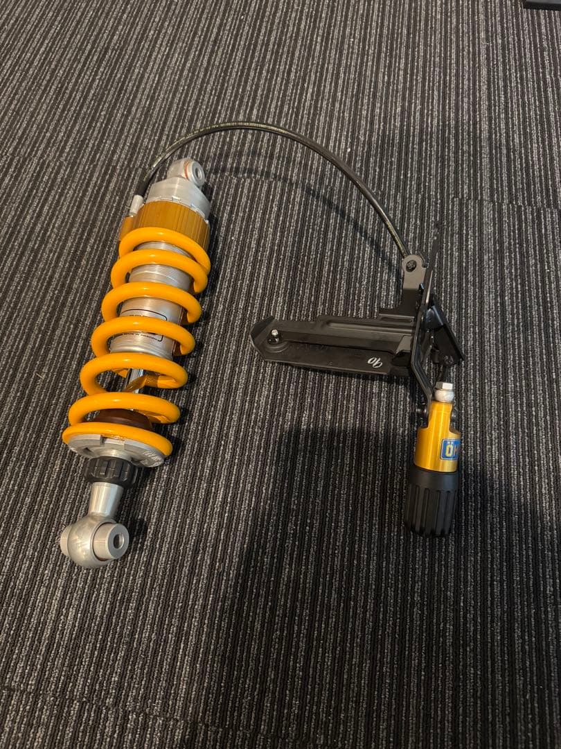 オーリンズ　OHLINS Z900RS SE純正 サスペンション KA4280