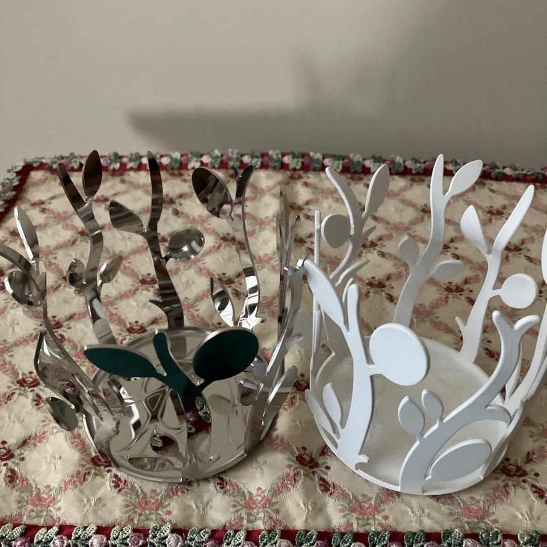 新品未使用Alessi オリーブ油ホルダー　シルバーとホワイト２個セット