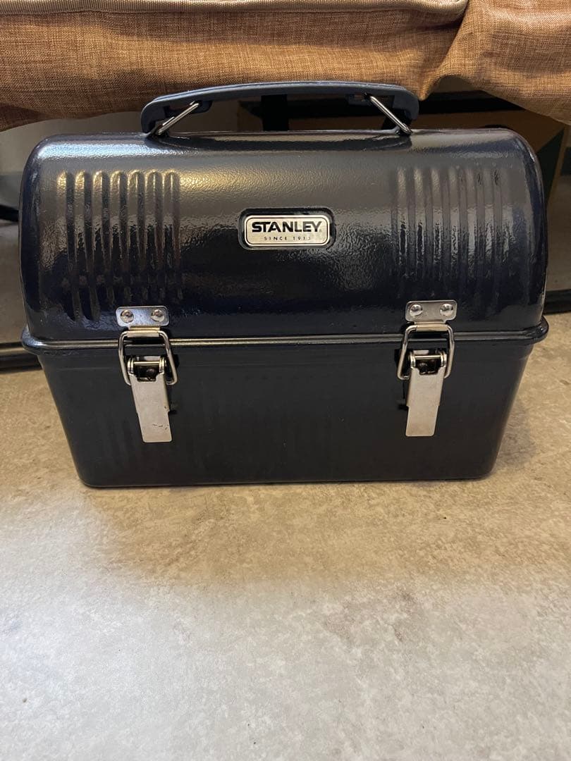 【廃盤、レア】　スタンレー　クラシックランチボックス　ハンマートーンネイビー