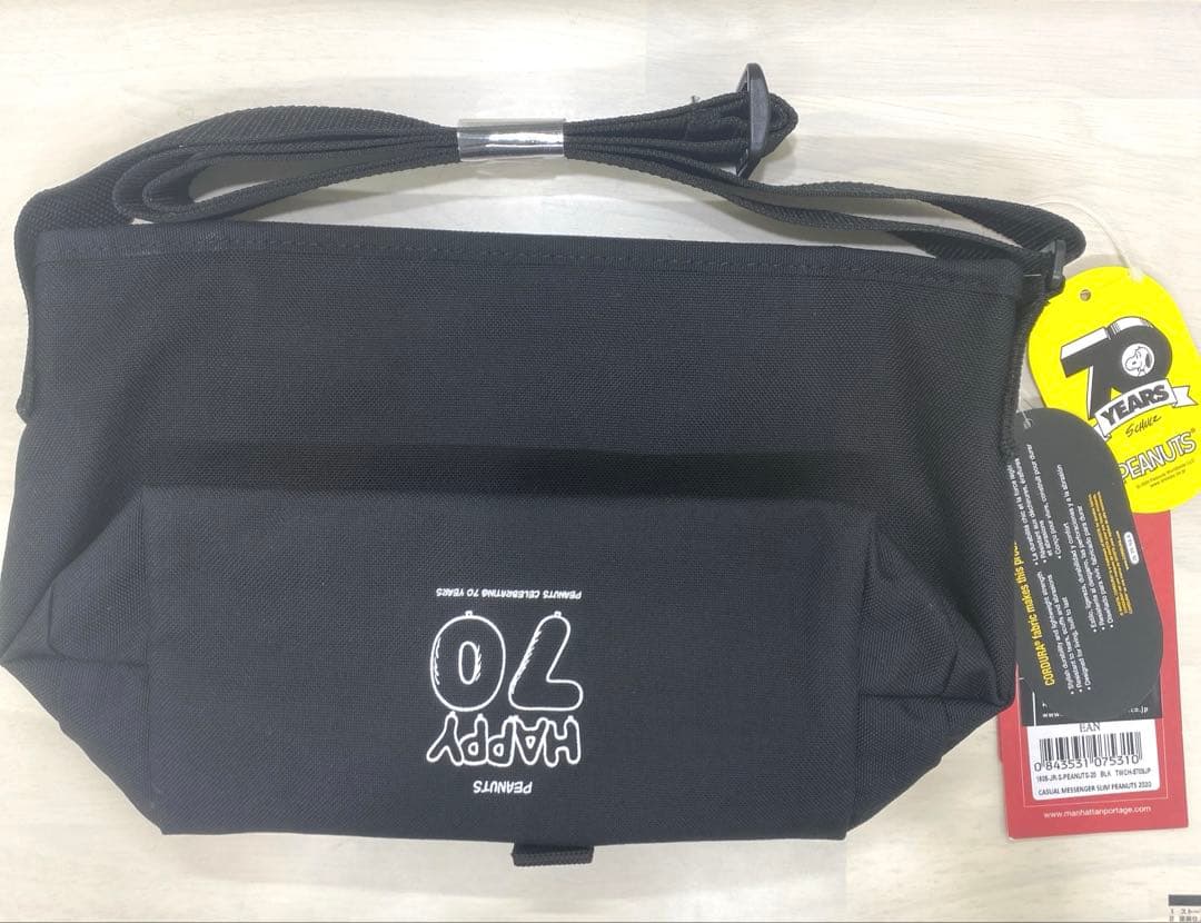 新品✨マンハッタンポーテージ　スヌーピー　70周年　メッセンジャーバッグ　黒