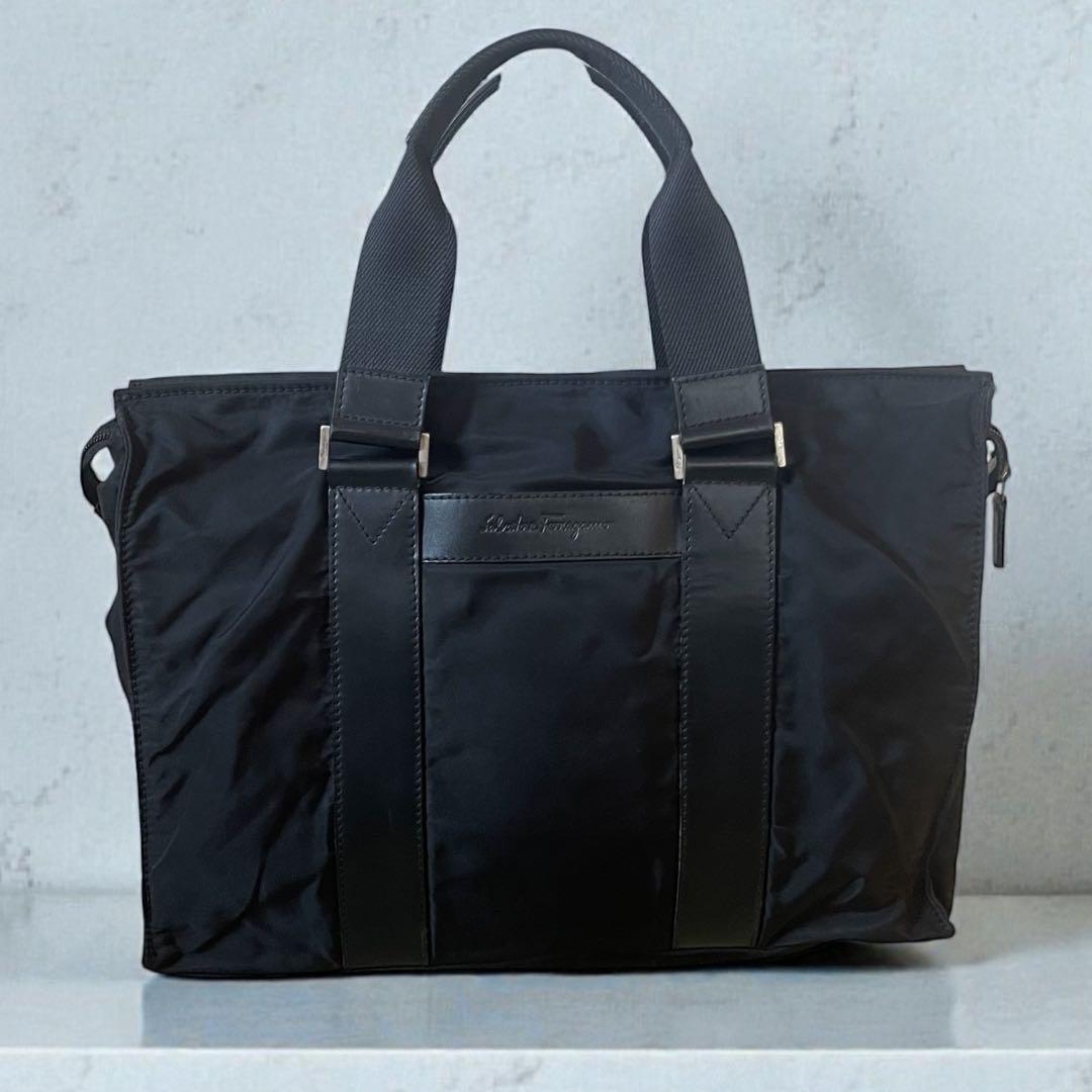 ken 様Salvatore Ferragamo ブリーフケース ブラック