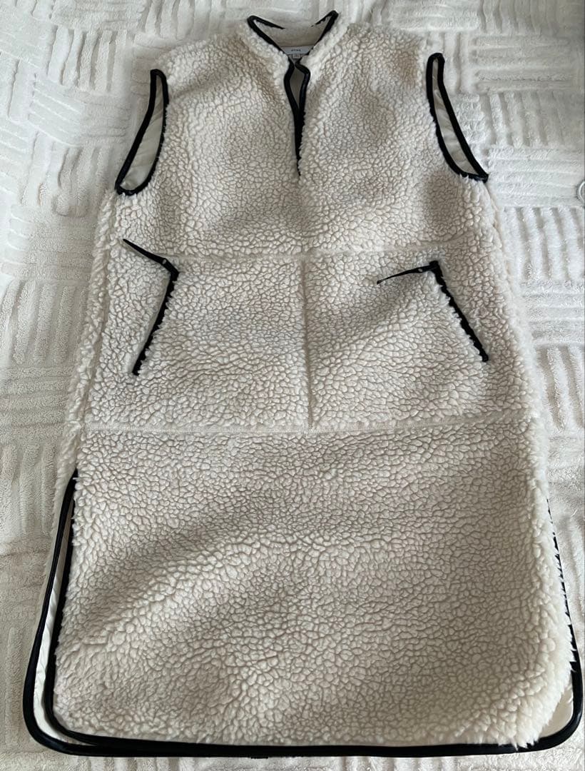 HYKE　ハイク　ボアベスト　ロング　パイピング　プルオーバ