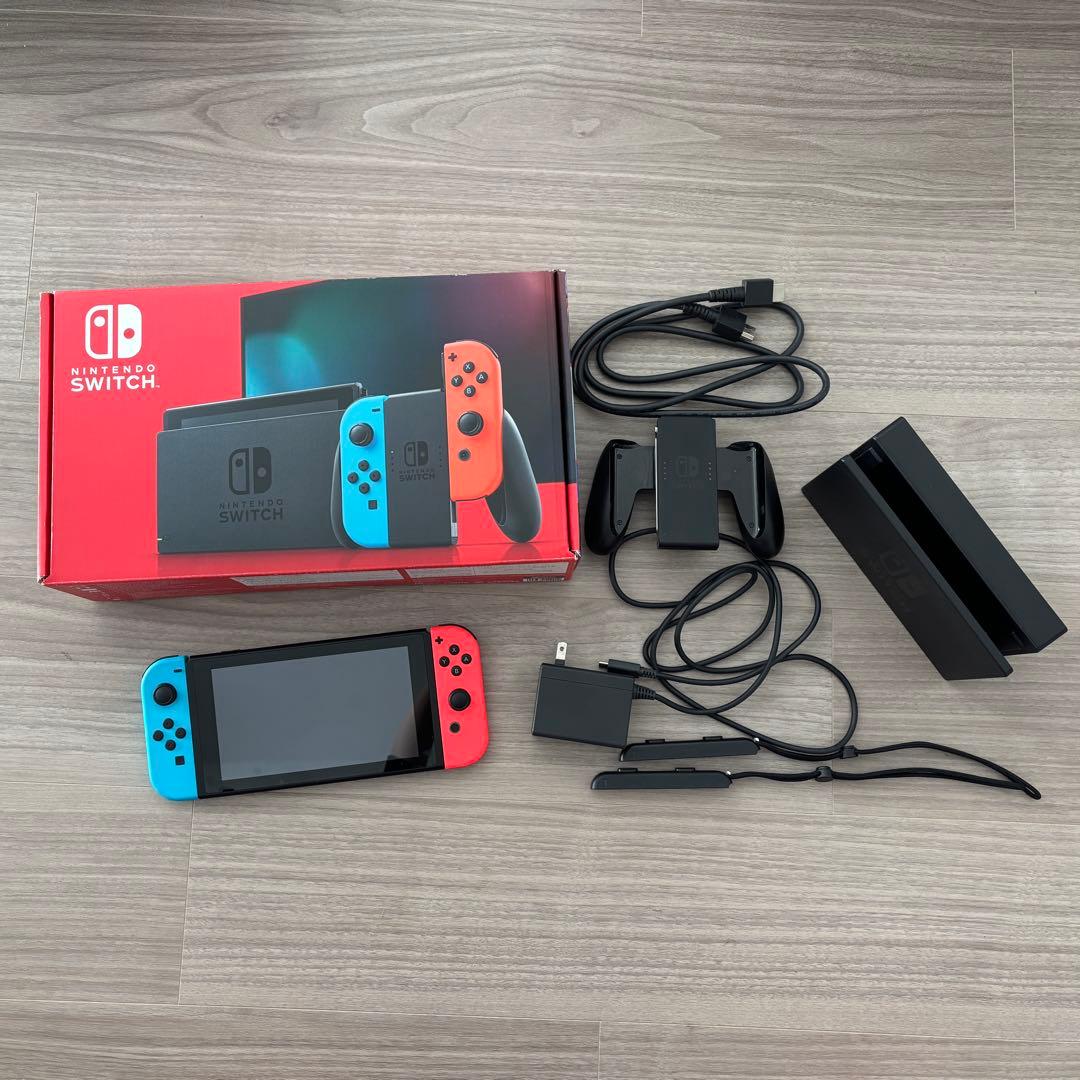 美品：Nintendo Switch 本体