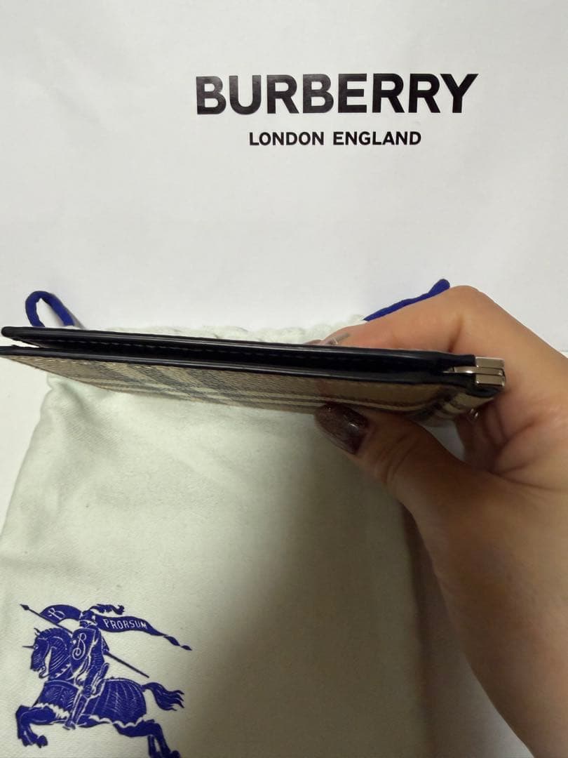 美品BURBERRY レザー マネークリップ ベージュ