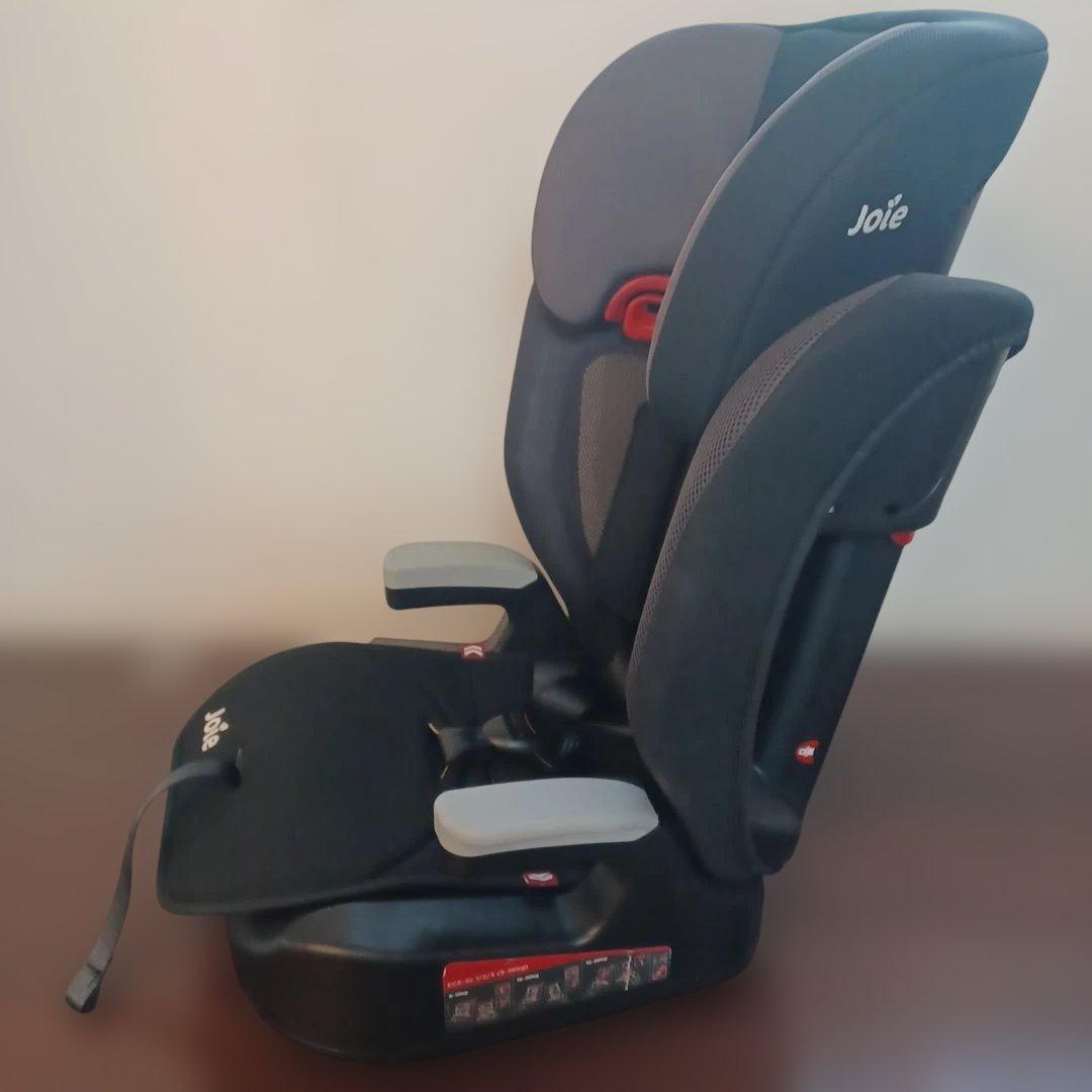 大人気☆　Joie Elevate チャイルドシート ジュニアシート　ブラック