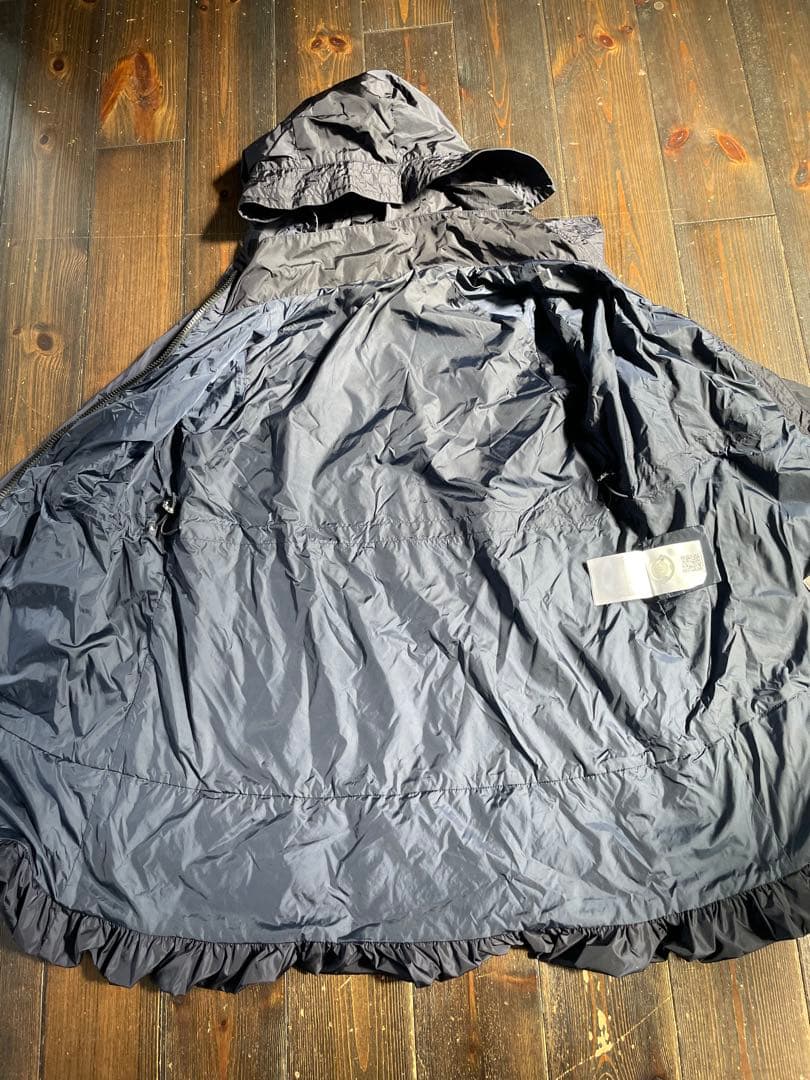 Moncler ネイビーフリルコート　キッズ12
