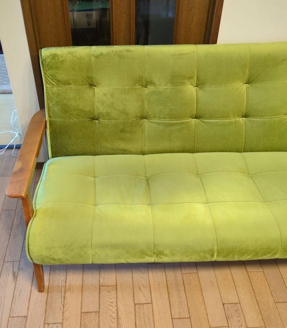 イキカグ IKIKAGU　アンティーク風2人掛けソファ　ベロア調の生地　グリーン