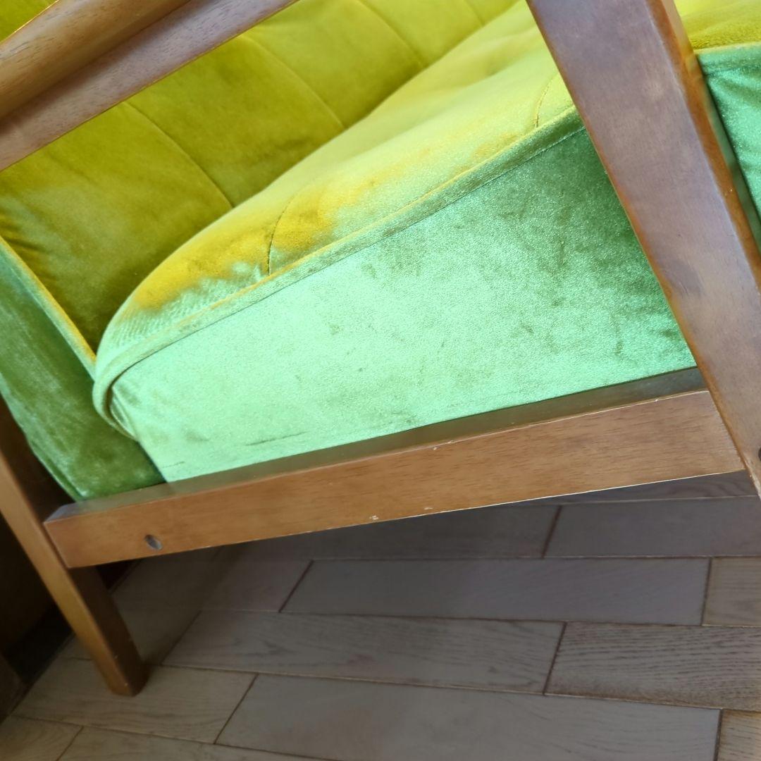 イキカグ IKIKAGU　アンティーク風2人掛けソファ　ベロア調の生地　グリーン