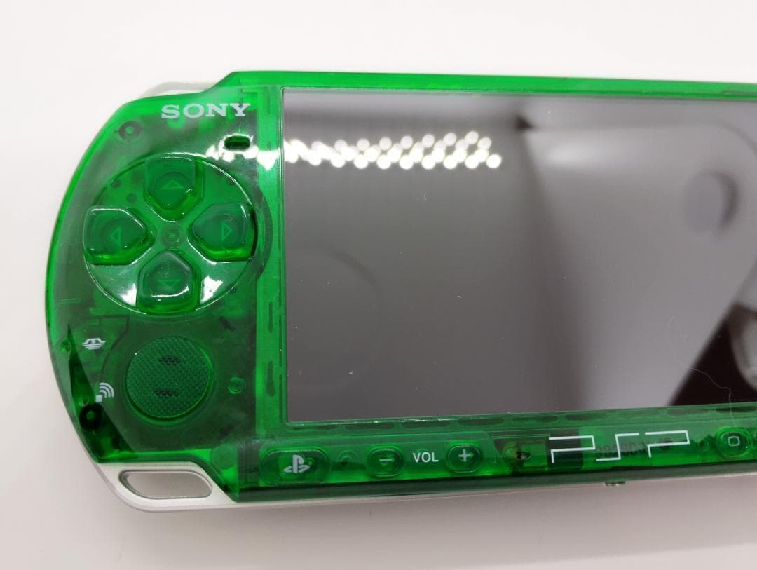 PSP 3000 すぐ遊べるセット【美品・カスタム】スケルトン　グリーン