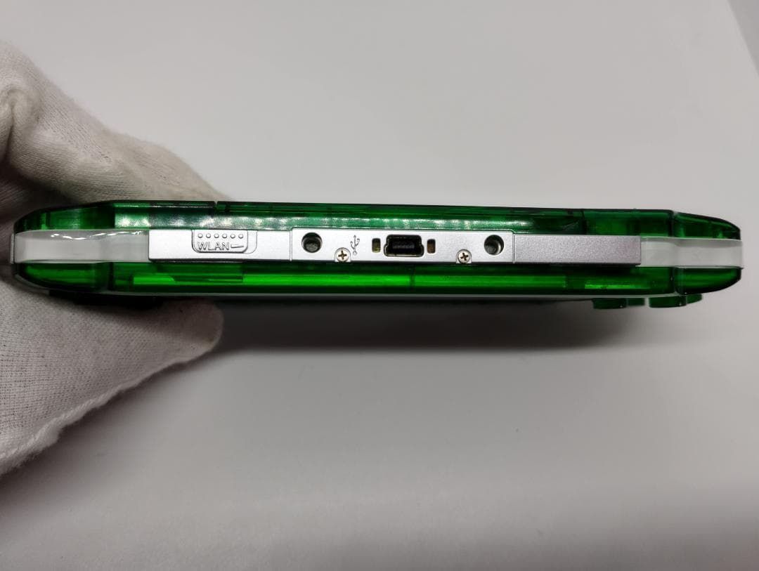 PSP 3000 すぐ遊べるセット【美品・カスタム】スケルトン　グリーン