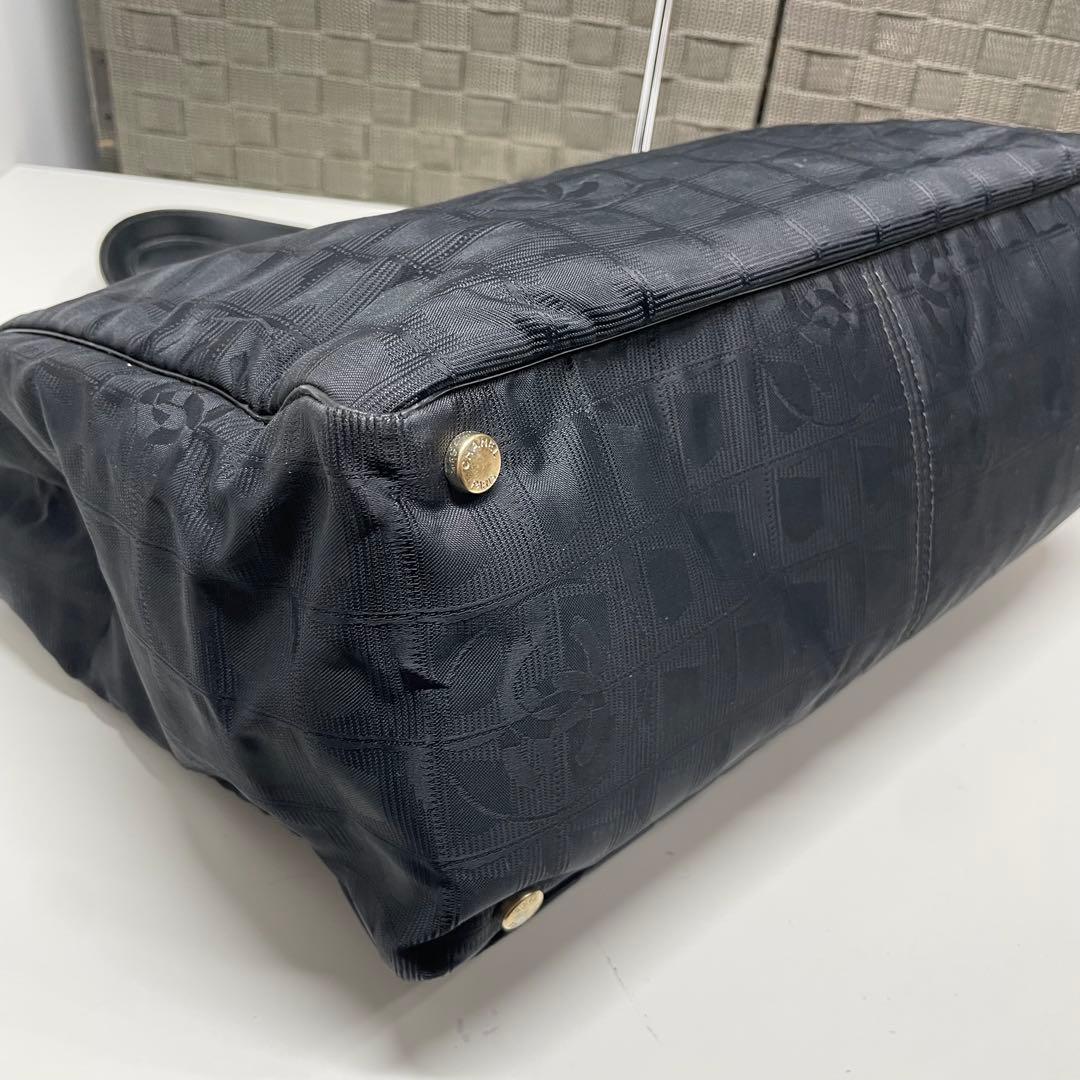 ナ*ョ様 CHANEL ブラック ニュートラベルラインMM トートバッグ