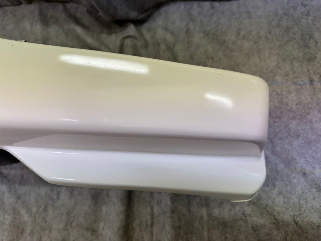 s*o様 新品未使用！タニグチ FRPスタイリッシュバンパー　フロント　JB23