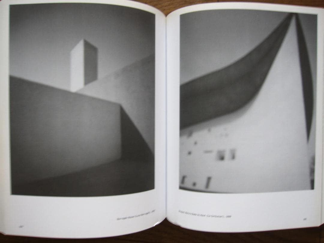 Constructing Worlds　ベッヒャー　グルスキー　杉本博司　ほか