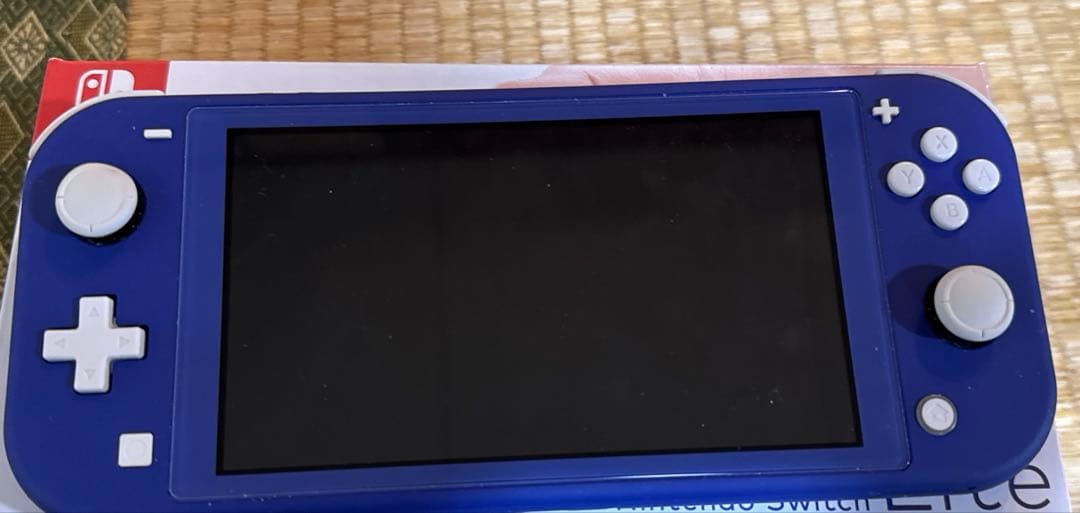 箱付き Switchライト （ジャンク品）※値下げ交渉可