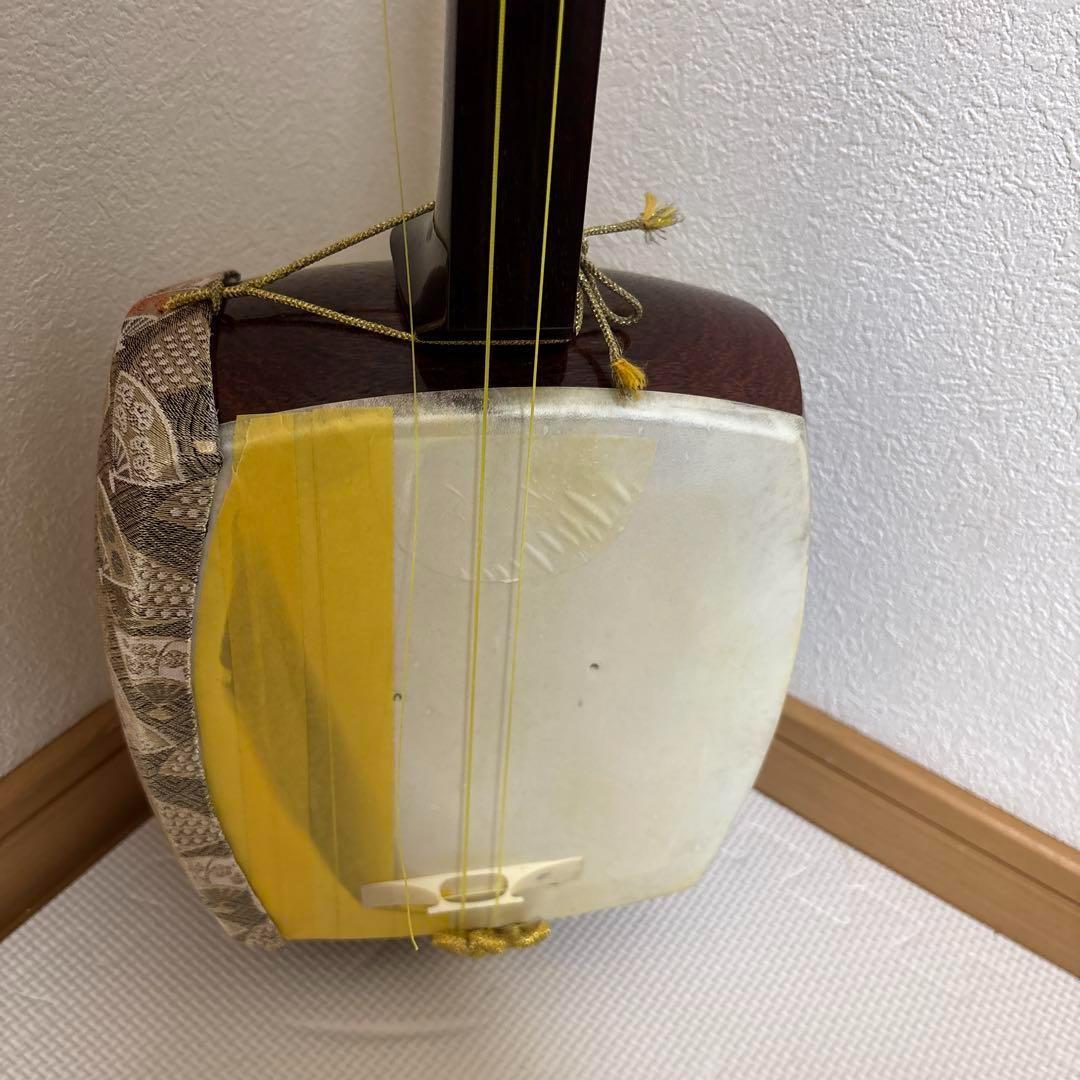 三味線 中棹 紅木 金細 綾杉胴 ハードケース 皮破れ 糸切れ