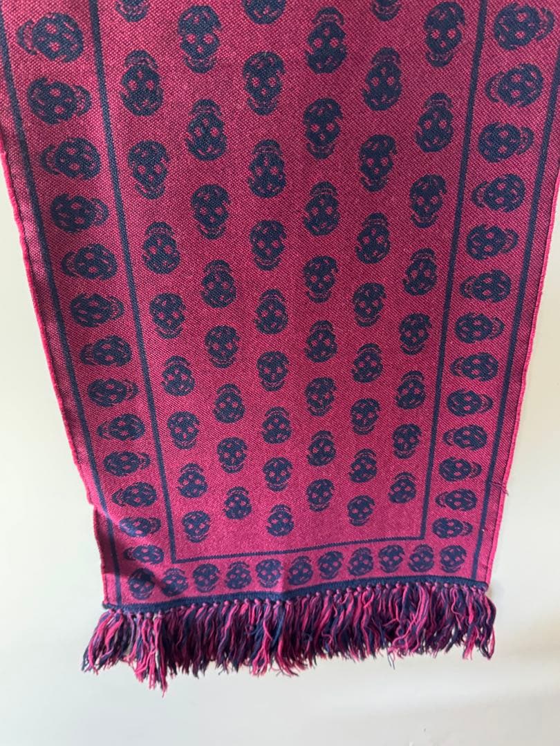 アレキサンダーマックイーン スカル マフラー