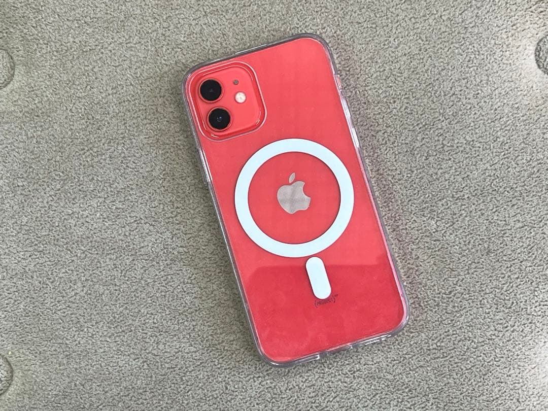 【美品】Apple iPhone 12 (64GB)