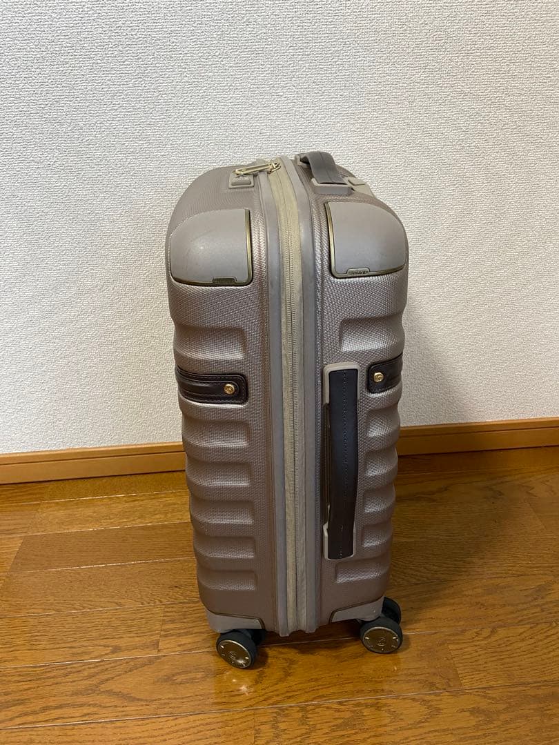 サムソナイト 高級シリーズ BlackLabel リッチモンド　機内持ち込み