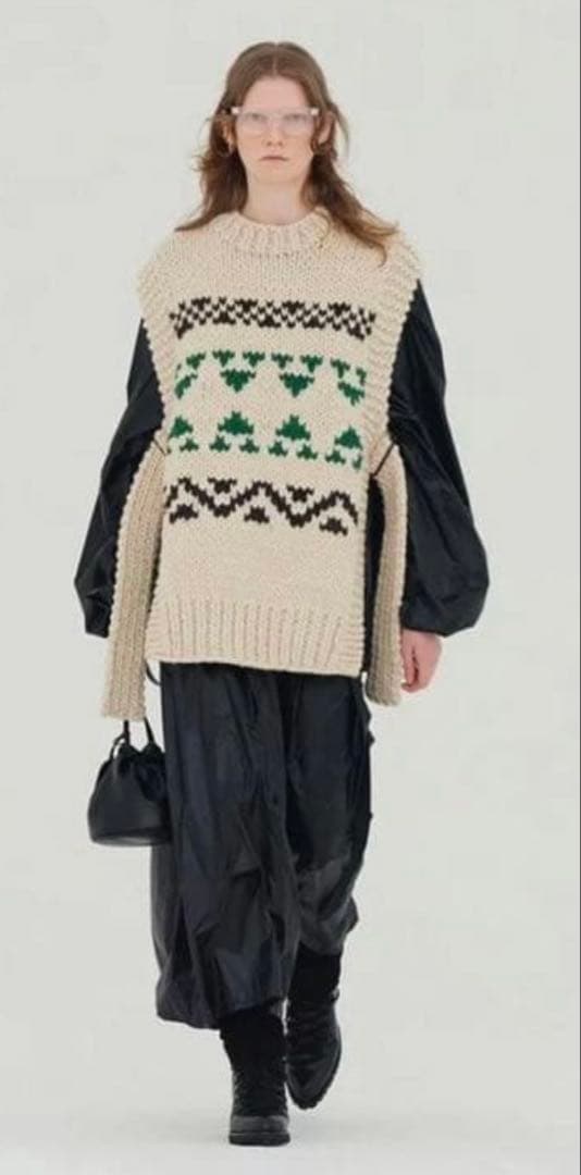 ハイクHYKE COWICHAN SWEATER VESTカウチンベスト