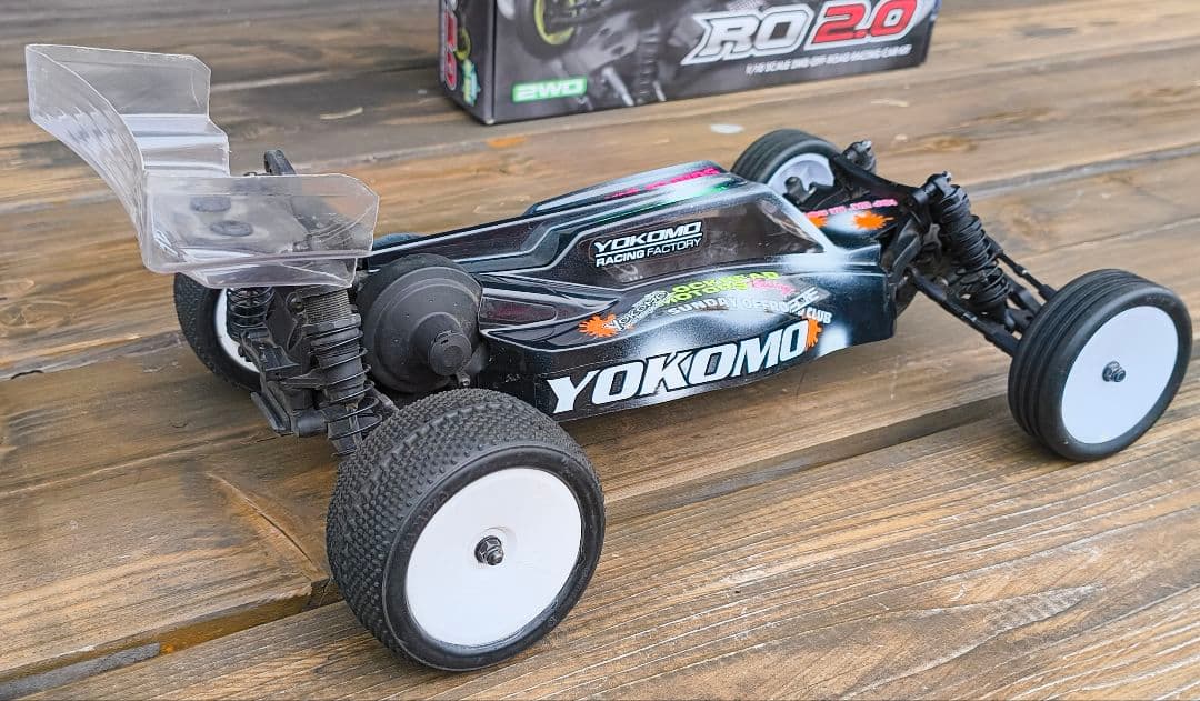 ヨコモ ルーキーオフロード2.0 タイヤホイール付き