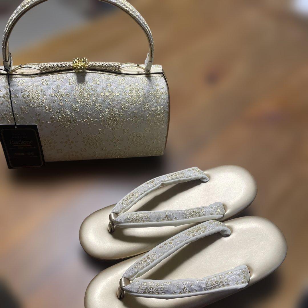 お値下げ　沙織　和装用バッグと草履のセット　結婚式　訪問着　未使用に近い