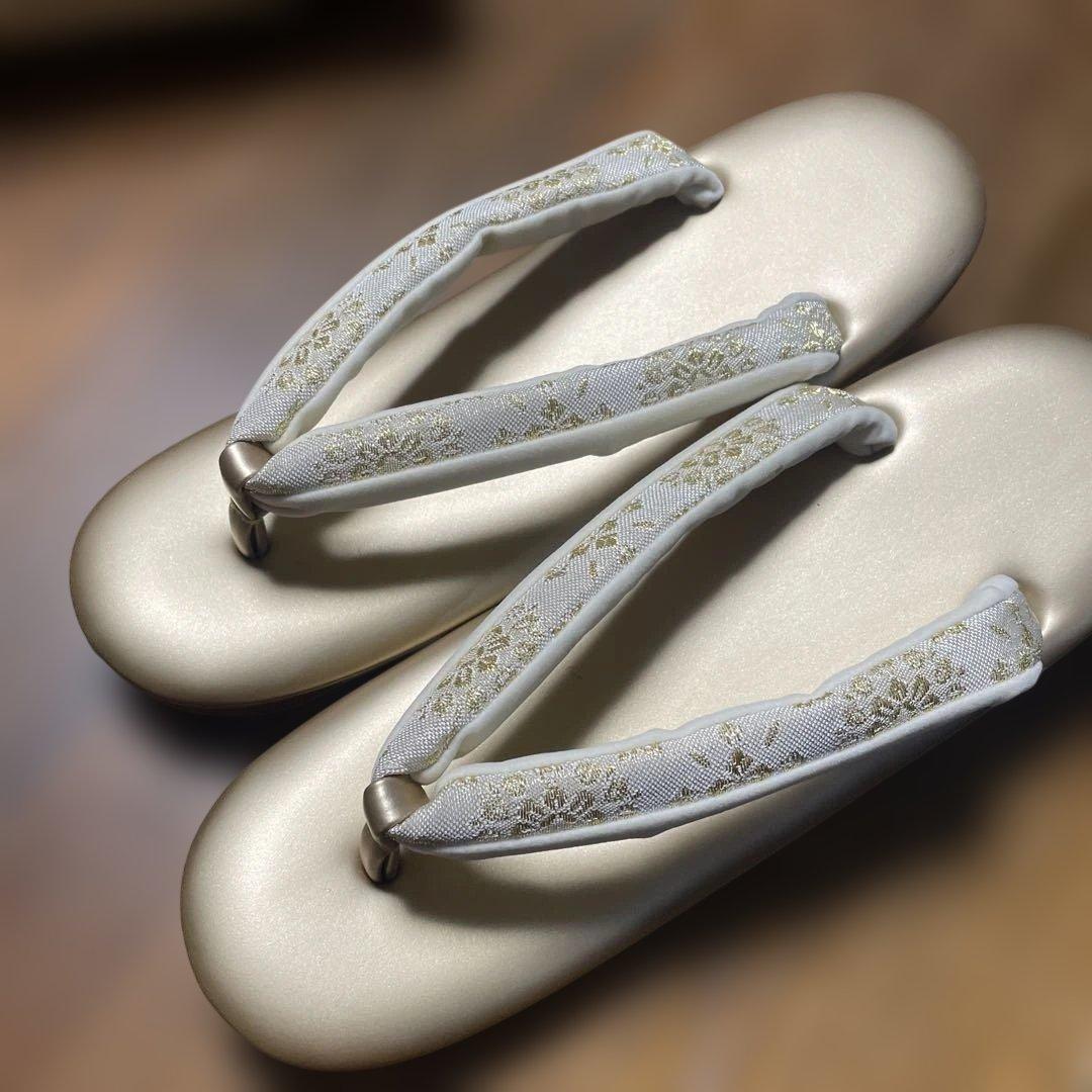 お値下げ　沙織　和装用バッグと草履のセット　結婚式　訪問着　未使用に近い