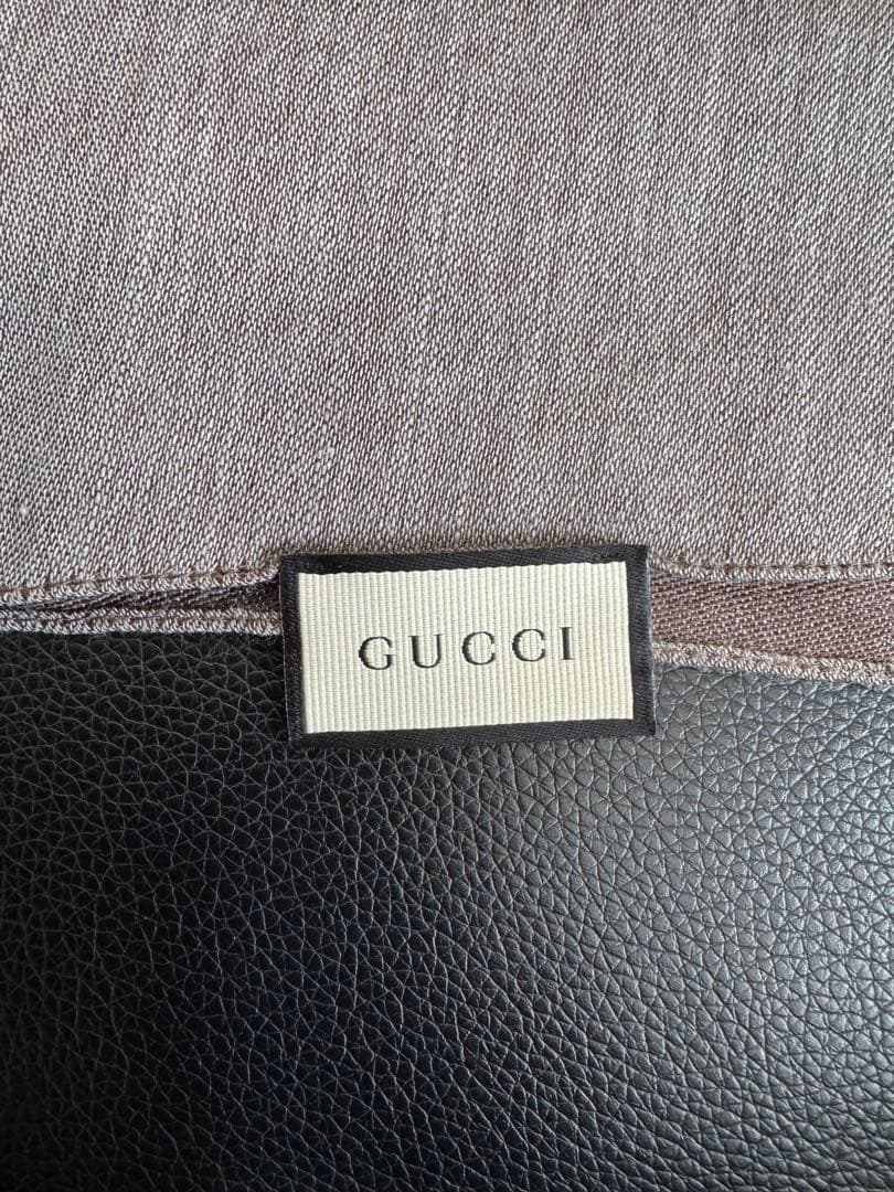 GUCCI GGロゴマフラー グレー ブラウン　新品未使用