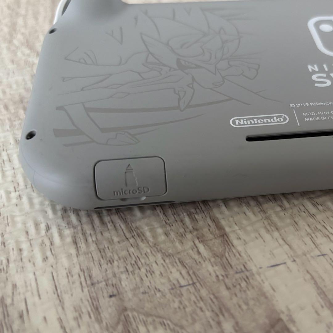 Nintendo Switch Lite ポケモンデザイン　ザシアン・ザマゼンタ