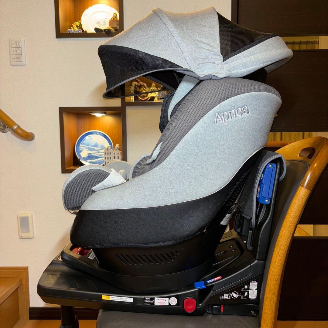Aprica クルリラ チャイルドシート 新生児 ISOFIX グレー