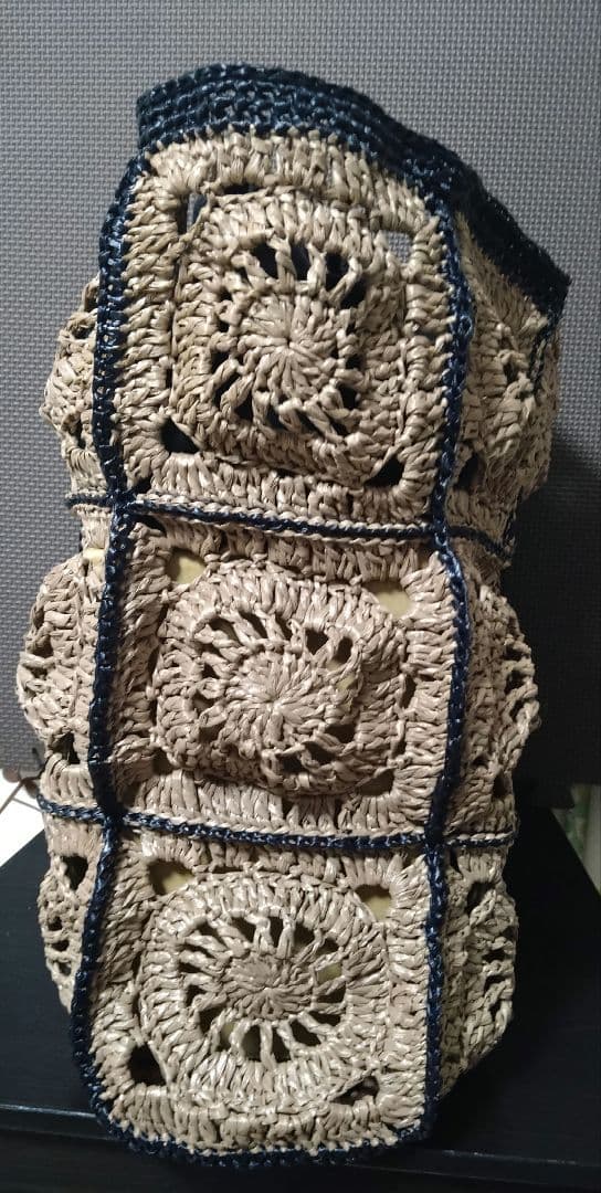 グラニースクエアモチーフ ラフィアモチーフトートバック