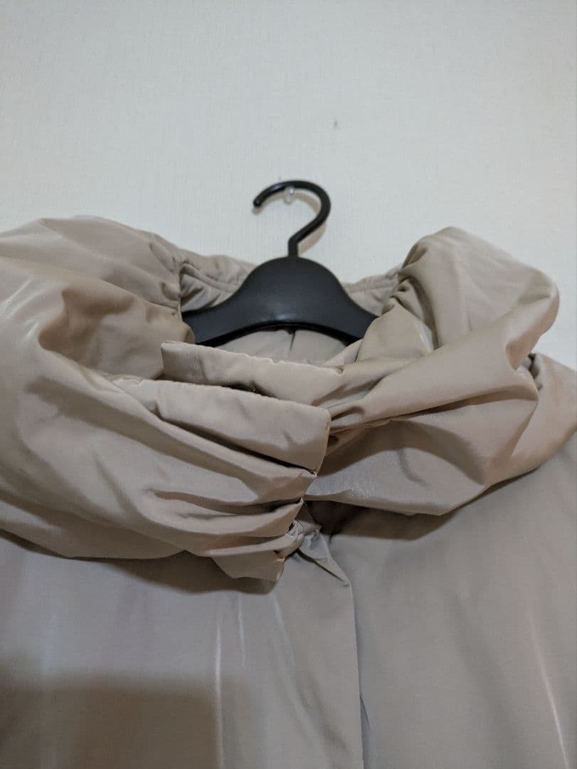 MARLENE DAM 　ダウンコート　ベージュ　42　SWINSWING