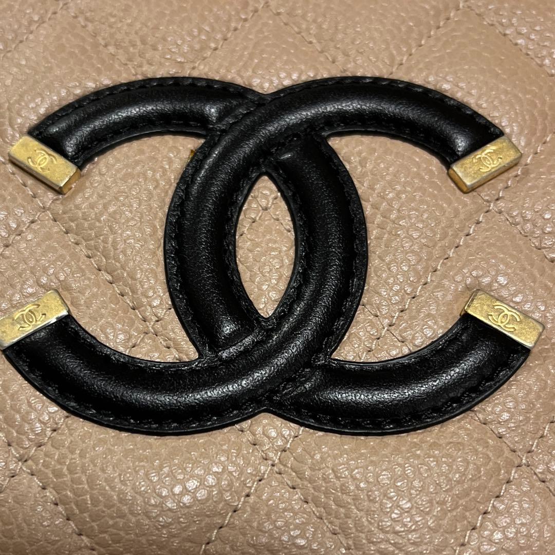 CHANEL ココマーク CCフィリグリー ジップウォレット