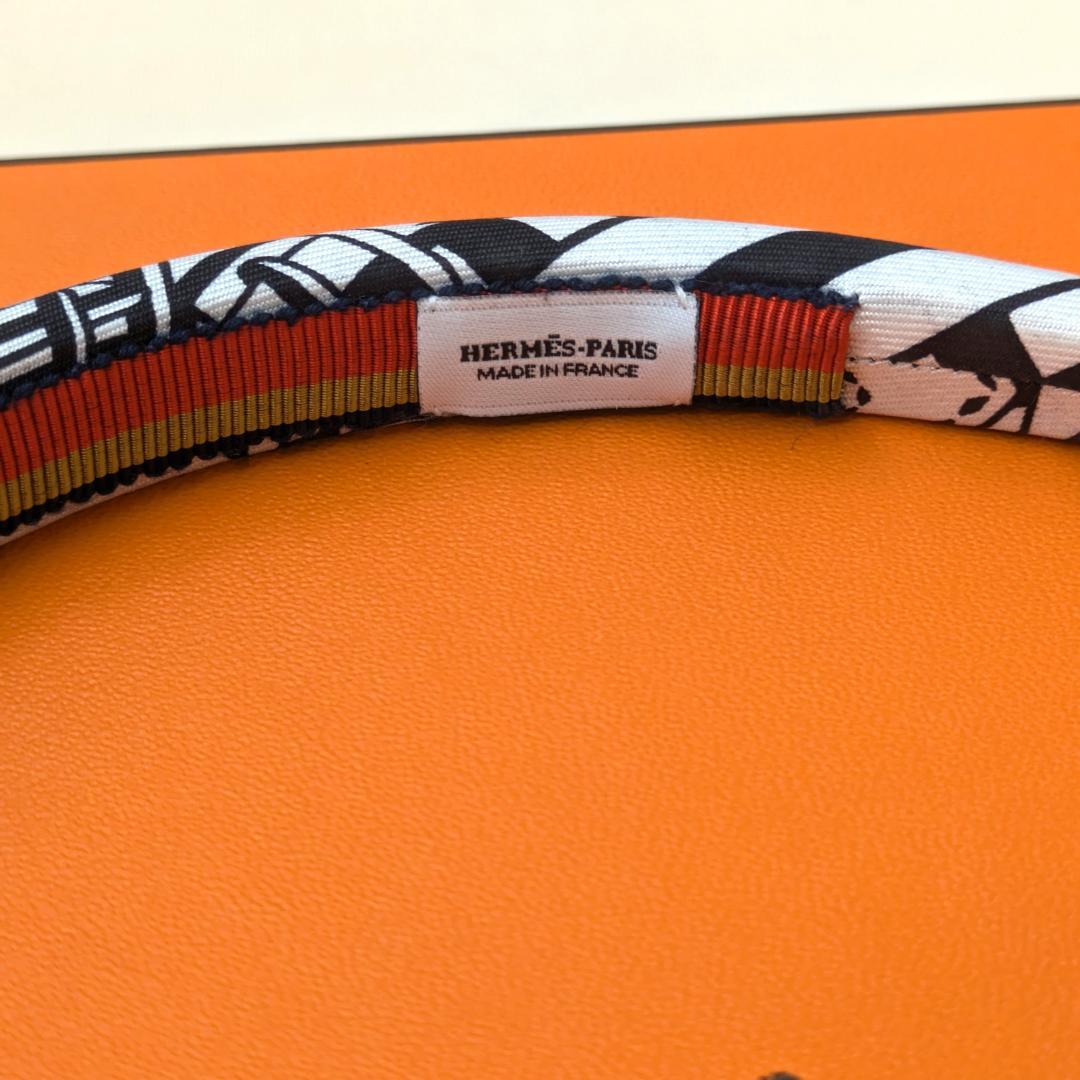 専用！ＨＥＲＭＥＳのカチューシャ　ジグザグ　未使用品です。