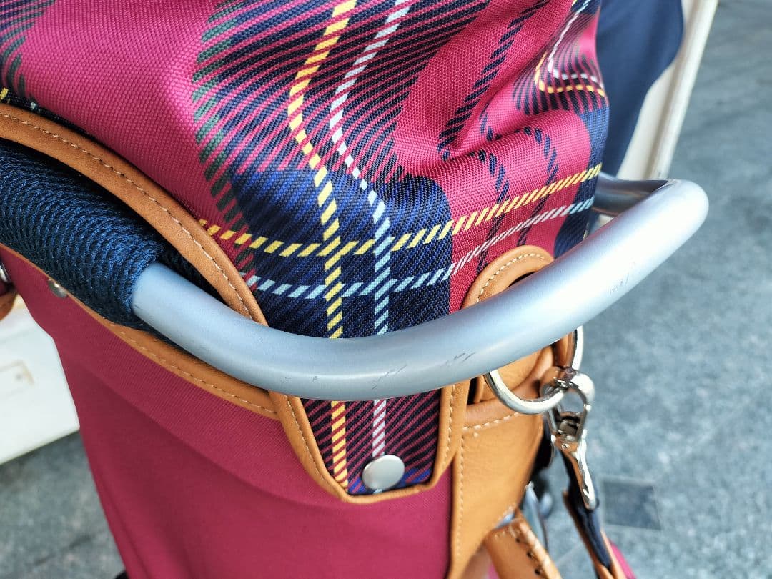 TURF DESIGN スタンド式ゴルフバッグ 9.5インチ　少し傷あり