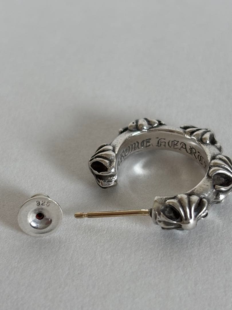 【美品】 クロムハーツ ピアス クロスバンド フープ CHROME HEARTS