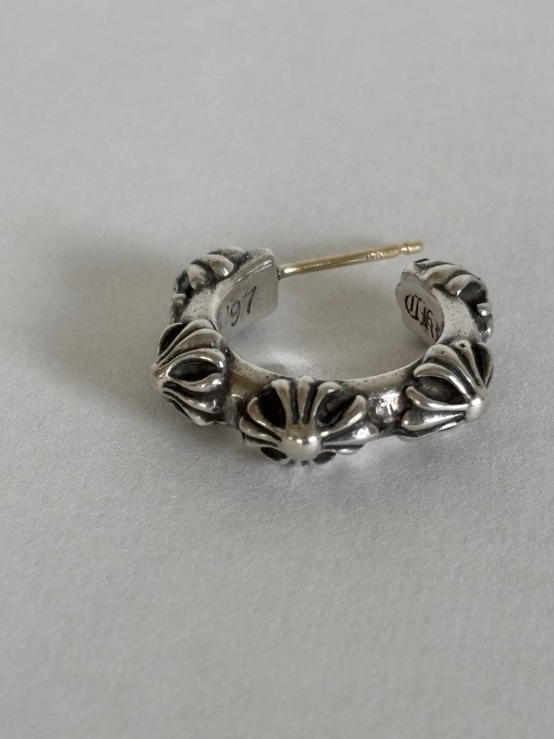 【美品】 クロムハーツ ピアス クロスバンド フープ CHROME HEARTS