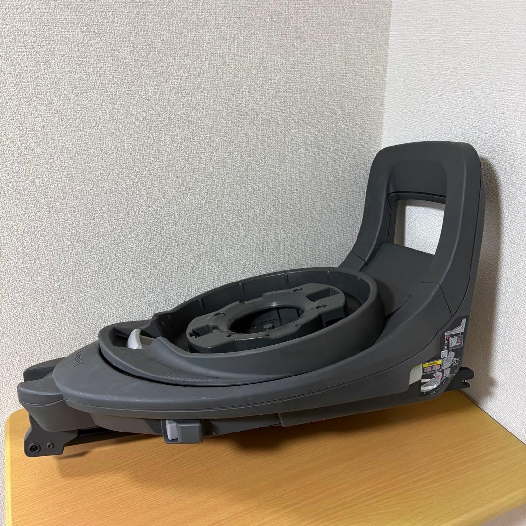 コンビ THE S ISOFIX のせかえベース