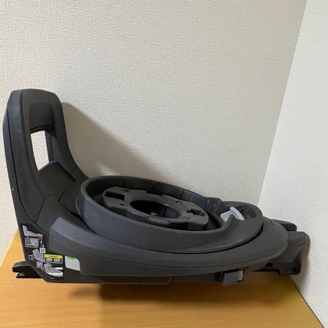 コンビ THE S ISOFIX のせかえベース