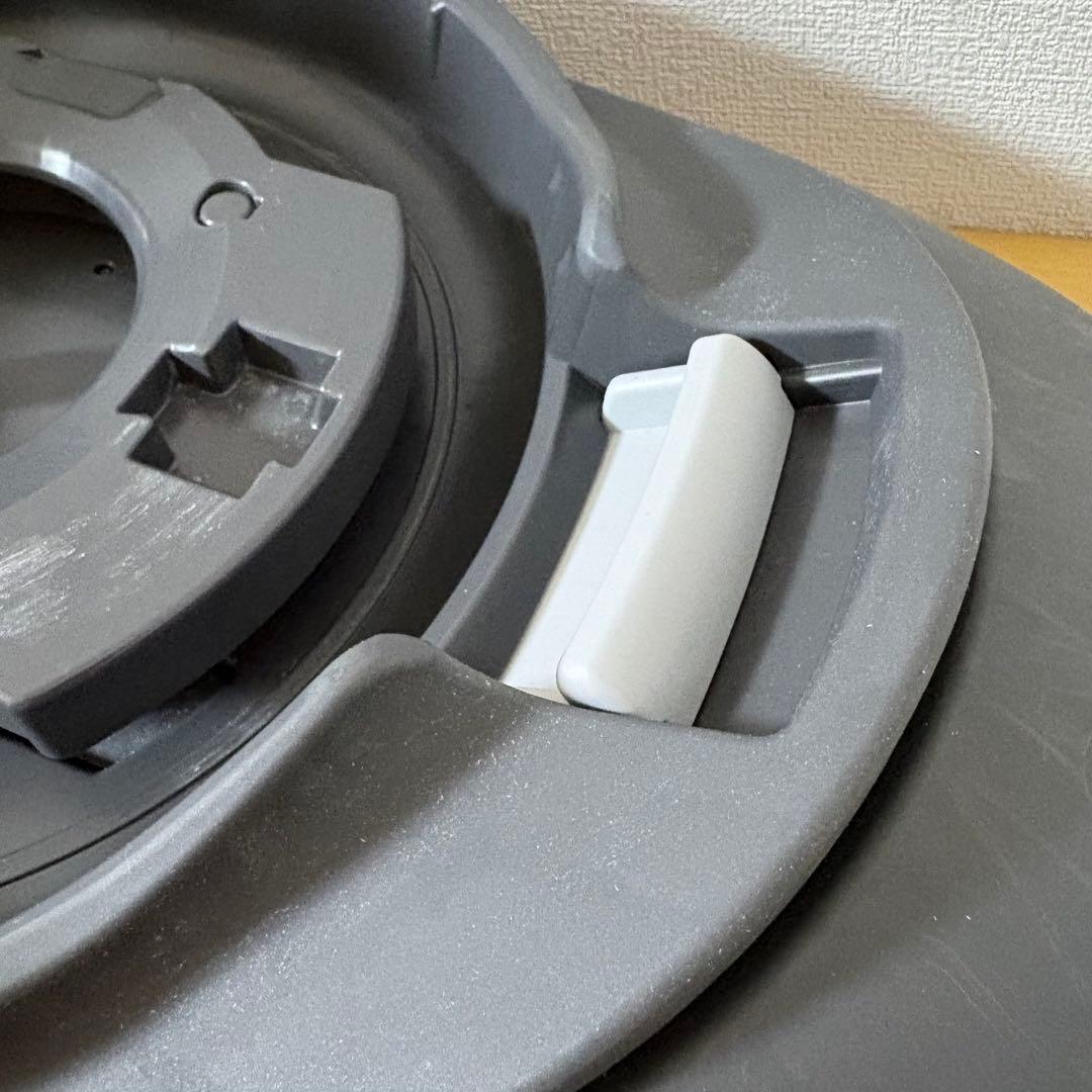 コンビ THE S ISOFIX のせかえベース