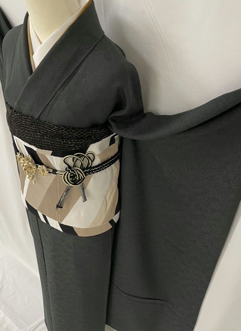 売約済み【WA-Modern】★★正絹　紋意匠　無地振袖　7点フルセット★★