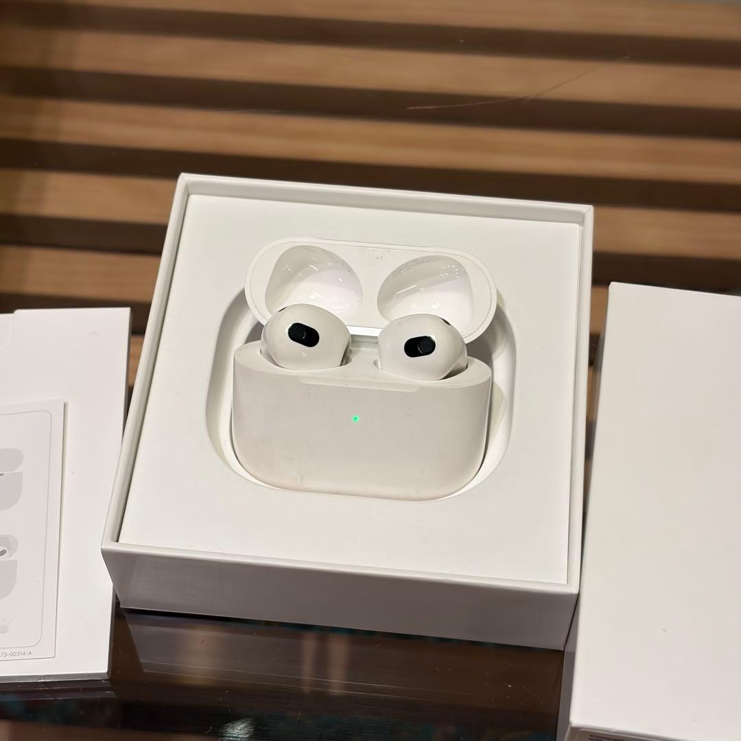 【純正品・箱付】AirPods 第3世代 / イヤホン美品