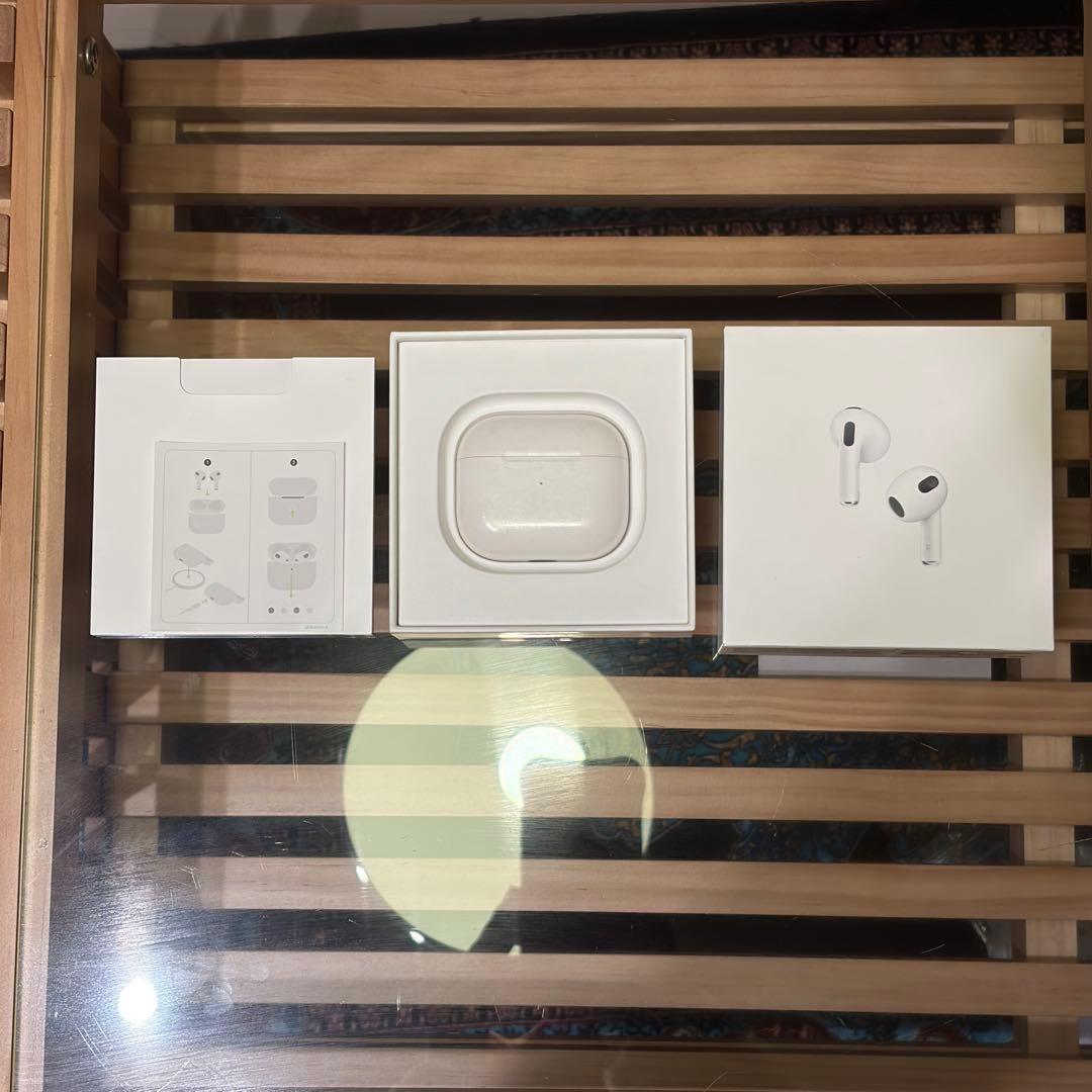 【純正品・箱付】AirPods 第3世代 / イヤホン美品