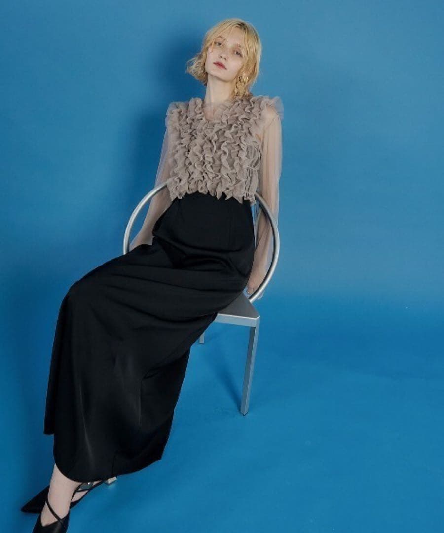 et.UNiVER エトユニベール Many way frill dress