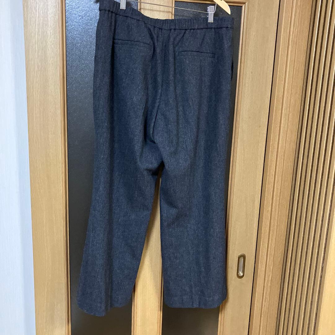 本日限定価格美品23区パンツ サイズ50ウールストレートパンツ