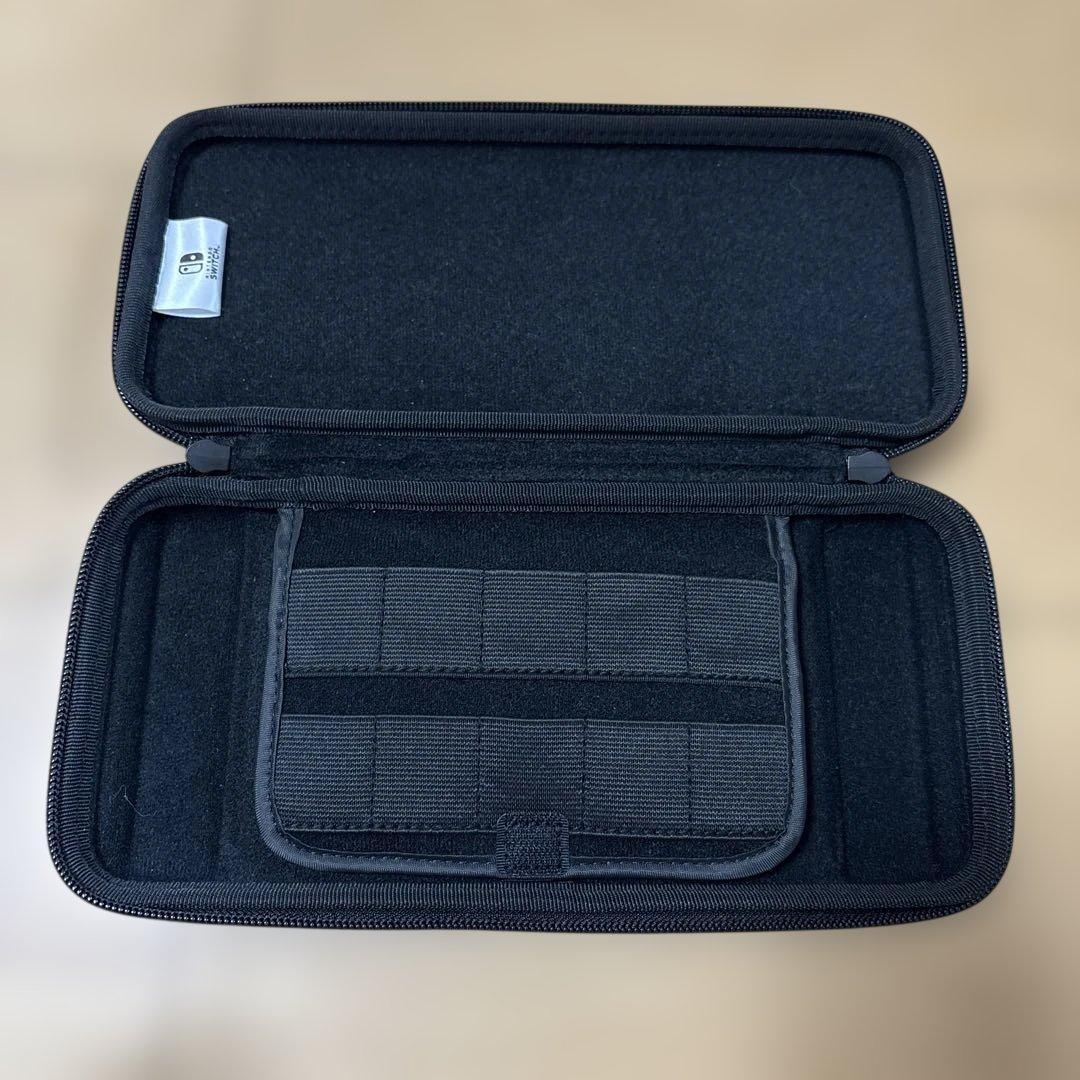 Nintendo Switch　本体　ケース付き　付属品全てあり