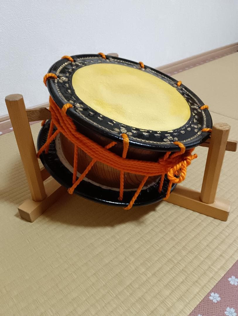 和太鼓　 締め太鼓　銭太鼓　直径約35cm バチ1セット付き