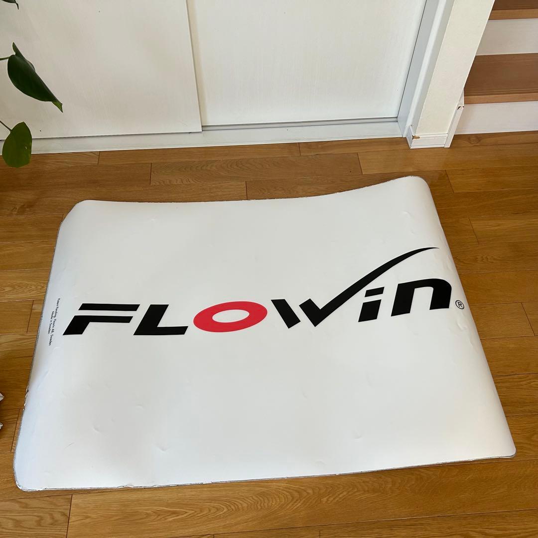 キャラ FLOWIN Sport WHITE 138㎝×98㎝ フローイン
